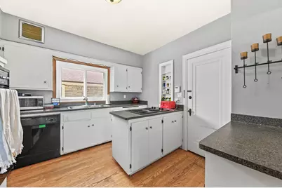 145 N 70th St, Milwaukee, WI 53213 - Photo 12
