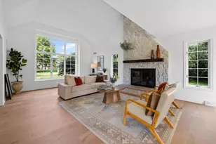 11528 N Settlement Dr, Mequon, WI 53092 - Photo 6