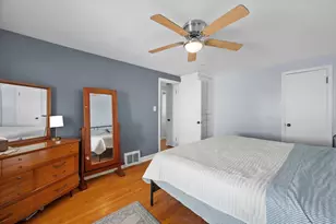 3476 S Ahmedi Ave, Milwaukee, WI 53207 - Photo 14