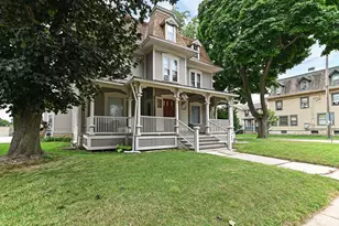 402 Wisconsin Ave, Waukesha, WI 53186 - Photo 1