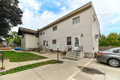 402  Wisconsin Ave #404-406, 716 Maple Ave, Waukesha, WI 53186 - Photo 8
