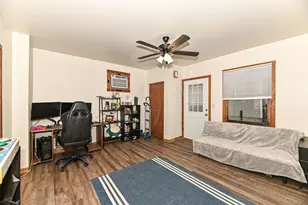 402 Wisconsin Ave, Waukesha, WI 53186 - Photo 10