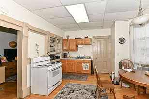 402 Wisconsin Ave, Waukesha, WI 53186 - Photo 38