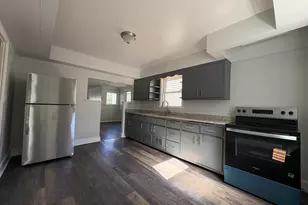 1017 E Pearson St, Milwaukee, WI 53202 - Photo 4
