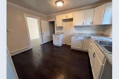 413  10th St, Racine, WI 53403 - Photo 2