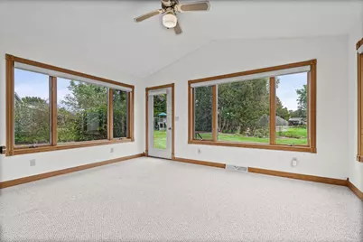 525  14th St, La Crescent, MN 55947 - Photo 16