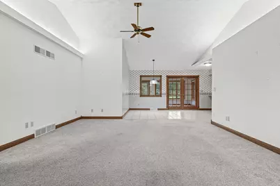 525  14th St, La Crescent, MN 55947 - Photo 10