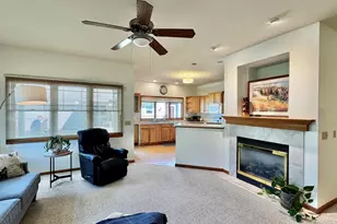 493 Sutherland Cir, Oconomowoc, WI 53066 - Photo 8