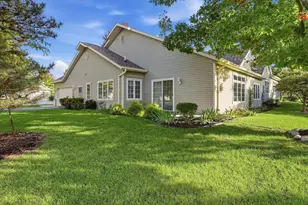 5364 S Butterfield Way, Greenfield, WI 53221 - Photo 24