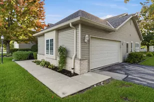 5364 S Butterfield Way, Greenfield, WI 53221 - Photo 26