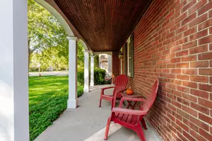 9220 Harding Blvd, Wauwatosa, WI 53226 - Photo 4