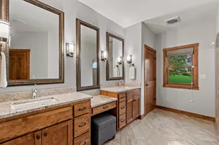 11542 N Creekside Ct, Mequon, WI 53092 - Photo 16