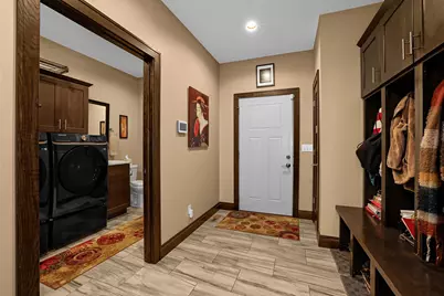 360  Lakewood St, West Salem, WI 54669 - Photo 10