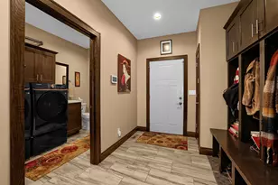 360 Lakewood St, West Salem, WI 54669 - Photo 10