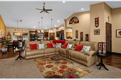 360  Lakewood St, West Salem, WI 54669 - Photo 8