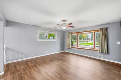 3754 S 78th St, Milwaukee, WI 53220 - Photo 12