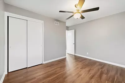 3754 S 78th St, Milwaukee, WI 53220 - Photo 14