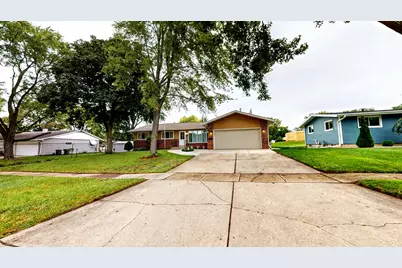 521 W Ryder St, Jefferson, WI 53549 - Photo 4
