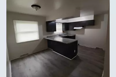 6459 N 52nd St #6461, Milwaukee, WI 53223 - Photo 6