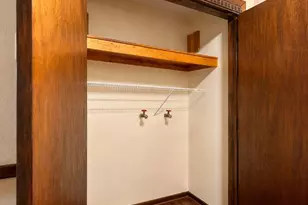 2375 S 16th St, Milwaukee, WI 53215 - Photo 22