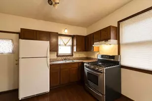 2375 S 16th St, Milwaukee, WI 53215 - Photo 18