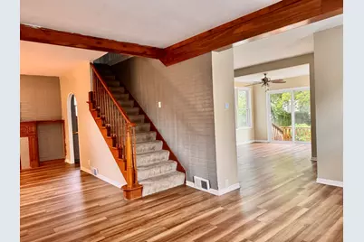 2063  Green St, Racine, WI 53402 - Photo 6