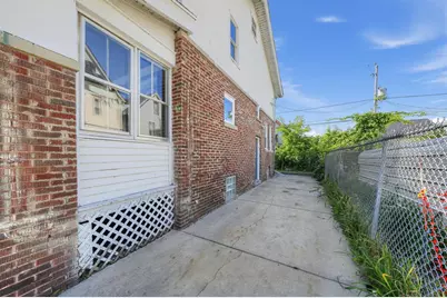 2563 N Hubbard St, Milwaukee, WI 53212 - Photo 4