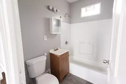 1554 W Chambers St, Milwaukee, WI 53206 - Photo 14