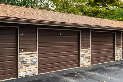 1351  Lauderdale Pl, Onalaska, WI 54650 - Photo 4