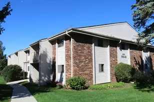 629 Westridge Dr, West Bend, WI 53095 - Photo 2