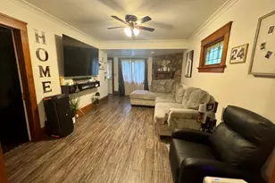 2025 S 76th St, West Allis, WI 53219 - Photo 12
