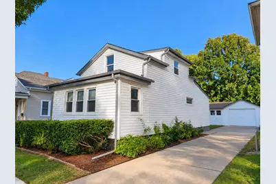 1437  Park Ave, Racine, WI 53403 - Photo 1