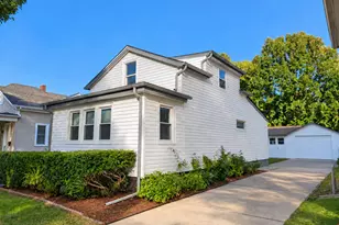 1437 Park Ave, Racine, WI 53403 - Photo 1