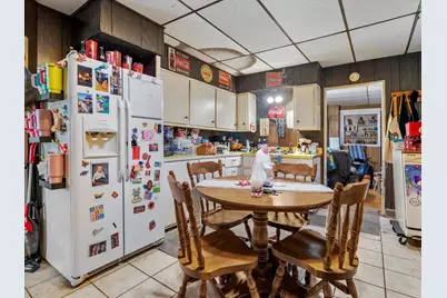 1602 S 10th St, Manitowoc, WI 54220 - Photo 6