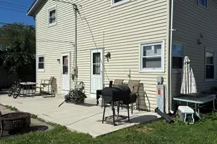 731 -733 Monticello Dr, Racine, WI 53402 - Photo 2