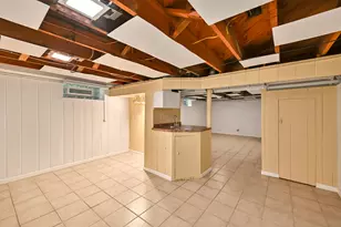 2425 N 81st St, Wauwatosa, WI 53213 - Photo 28