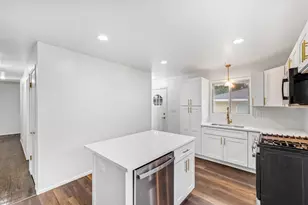 8254 N 106th St, Milwaukee, WI 53224 - Photo 8