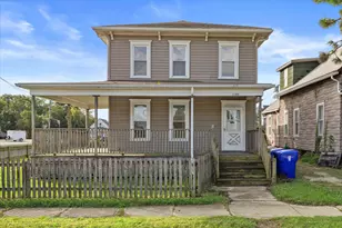 1105 57th St, Kenosha, WI 53140 - Photo 2