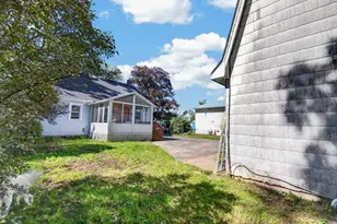 114 S 1st St, Salem Lakes, WI 53170 - Photo 28