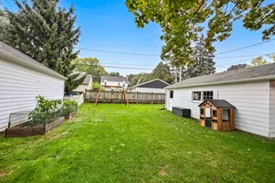 2630 N 89th St, Wauwatosa, WI 53226 - Photo 42