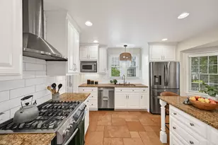 2630 N 89th St, Wauwatosa, WI 53226 - Photo 18