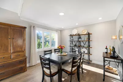 2301 W Dickinson Ct, Mequon, WI 53092 - Photo 8