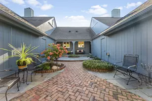 2301 W Dickinson Ct, Mequon, WI 53092 - Photo 1