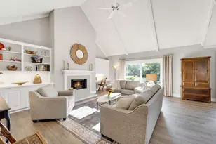 2301 W Dickinson Ct, Mequon, WI 53092 - Photo 4
