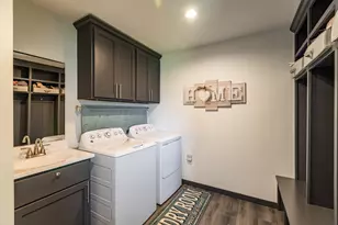 2115 Spakenburg Rd, Holmen, WI 54636 - Photo 12