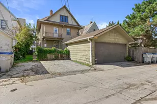 2912 N Maryland Ave, Milwaukee, WI 53211 - Photo 4