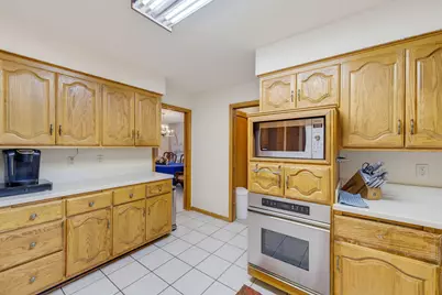 7320 N Pheasant Ln, River Hills, WI 53217 - Photo 24