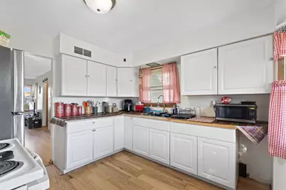 6215 W Arthur Ave, West Allis, WI 53219 - Photo 8