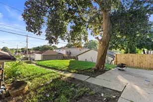 6215 W Arthur Ave, West Allis, WI 53219 - Photo 30