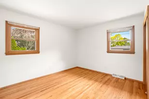 5624 S 24th St, Milwaukee, WI 53221 - Photo 16